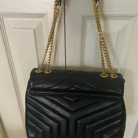 Black Quilted Leather Shoulder Bag - Picture 3 of 7